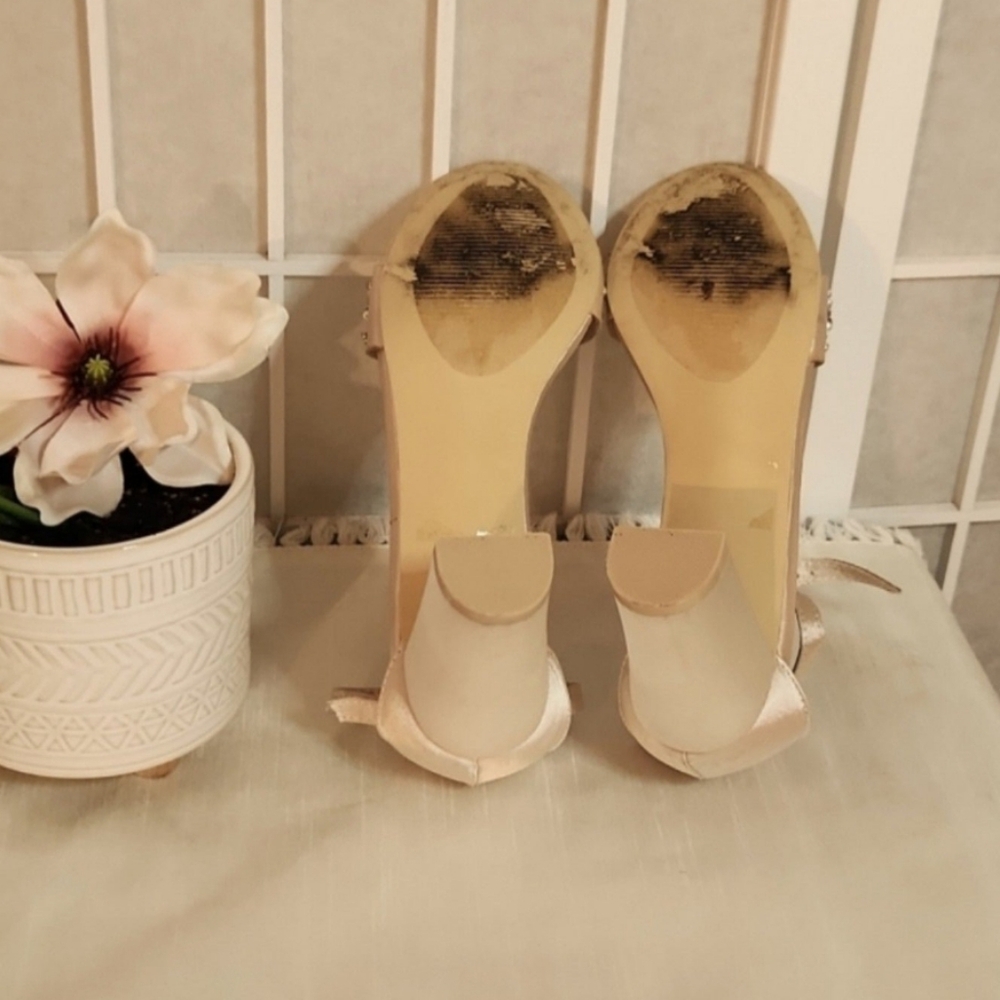 Kate Whitcomb Champagne Wedding Heels Size 8 - Picture 10 of 11